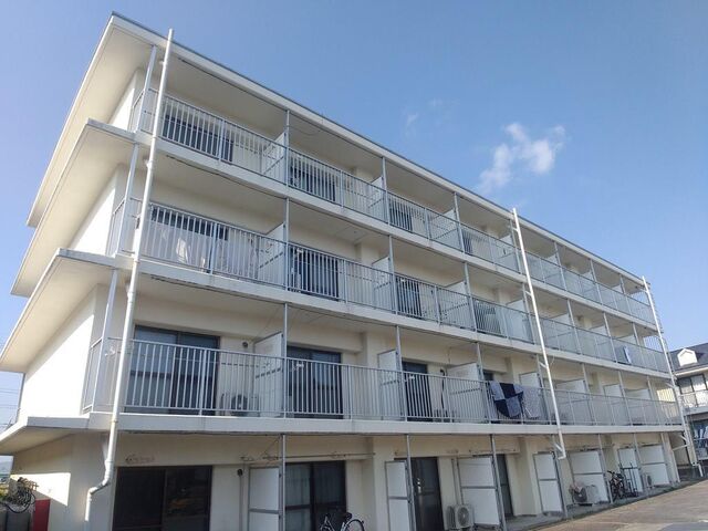 佐久市根々井の外観