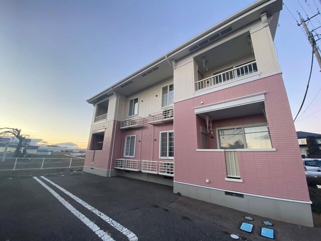 拡大写真:クロッカス 2階202の外観写真(昼)