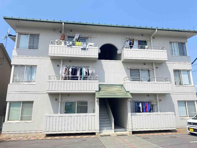 拡大写真:佐久市野沢 2階203の外観写真(昼)