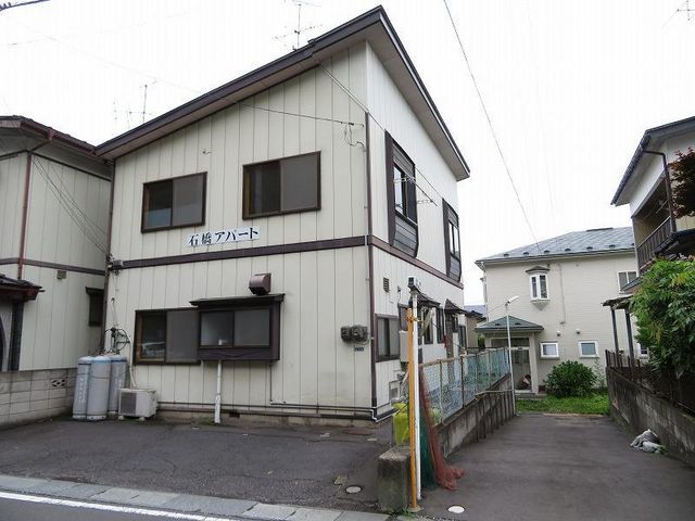 拡大写真:石橋アパート 1階2の外観写真(昼)