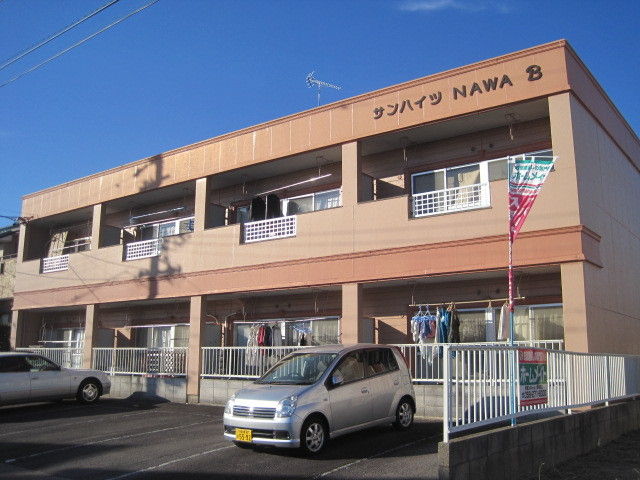 拡大写真：サンハイツＮＡＷＡ　Ｂ棟 1階102の外観写真（昼）