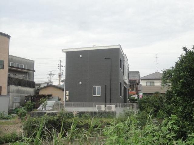 拡大写真：岐阜市蔵前５丁目 1階201の外観写真（昼）