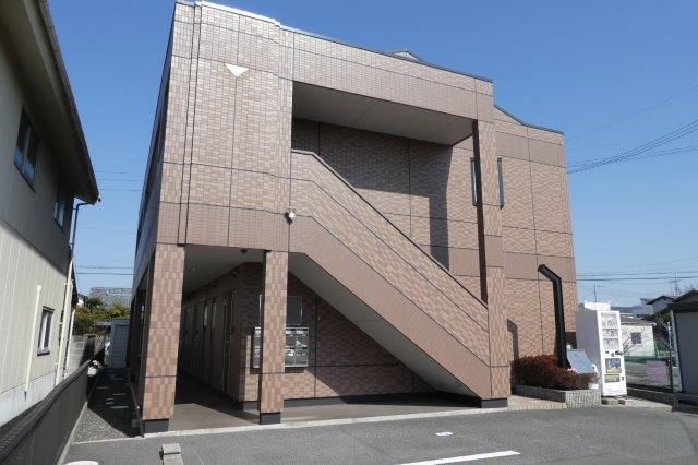 拡大写真:倉敷市上東 2階202の外観写真(昼)