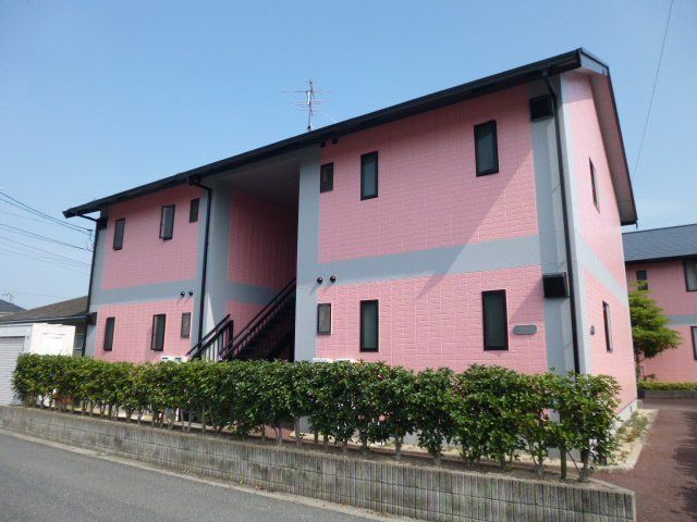 拡大写真:倉敷市上東 1階102の外観写真(昼)
