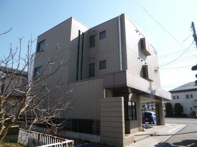 拡大写真:倉敷市八王寺町 2階201の外観写真(昼)