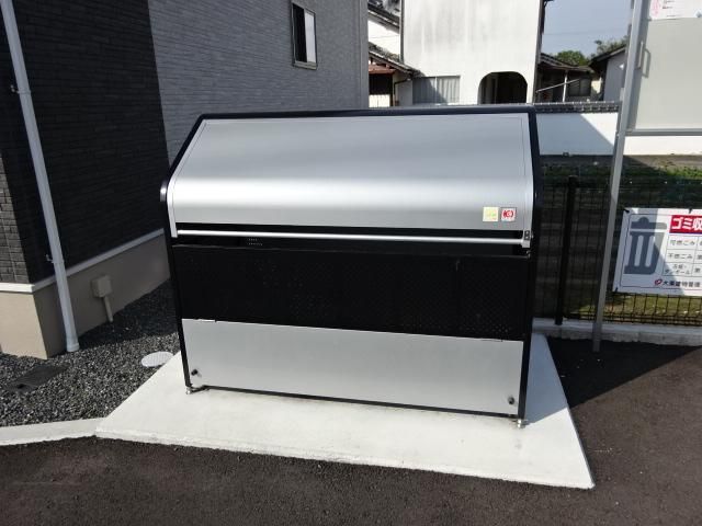 拡大写真:総社市井尻野 2階201の外観写真(昼)