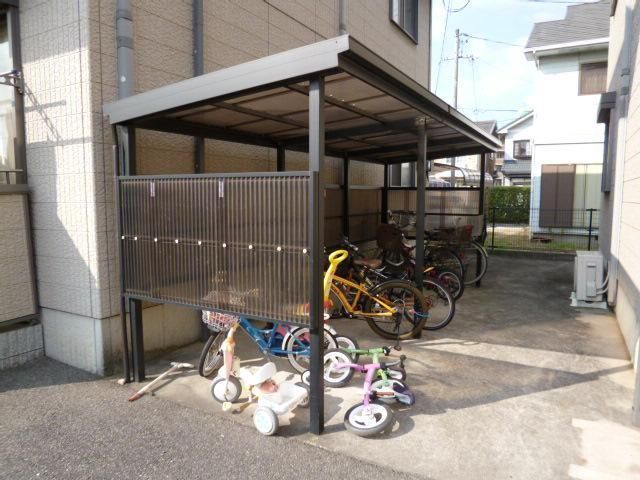 拡大写真:倉敷市新田 1階102の外観写真(昼)