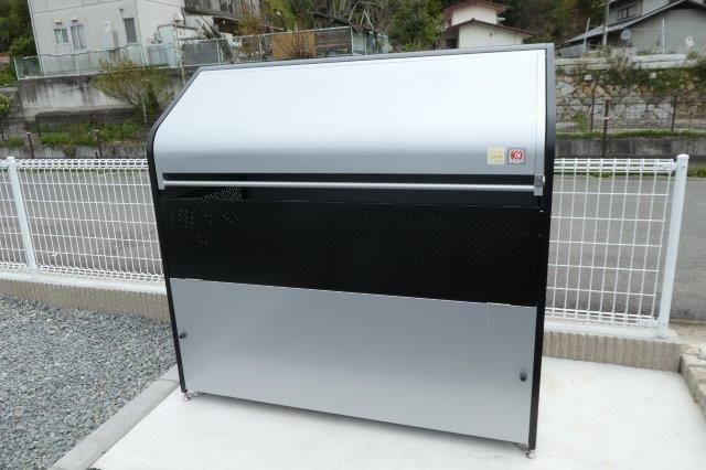 拡大写真：総社市井尻野 2階205の外観写真（昼）