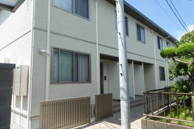 拡大写真:総社市井手 2階203の外観写真(昼)
