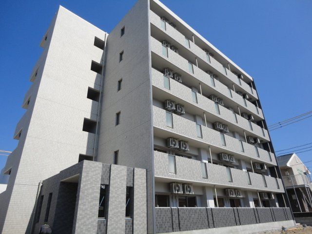 拡大写真:East Court Saqkurabashi 3階401の外観写真(昼)