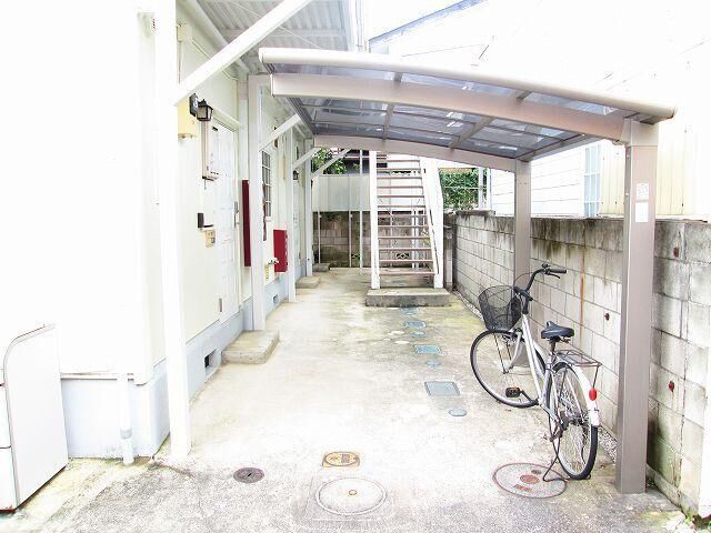 拡大写真:春日部市南4丁目 1階103の外観写真(昼)