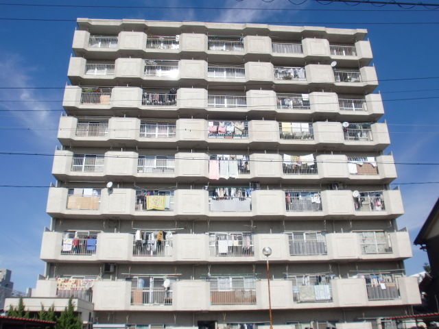 さくらマンション中川の外観