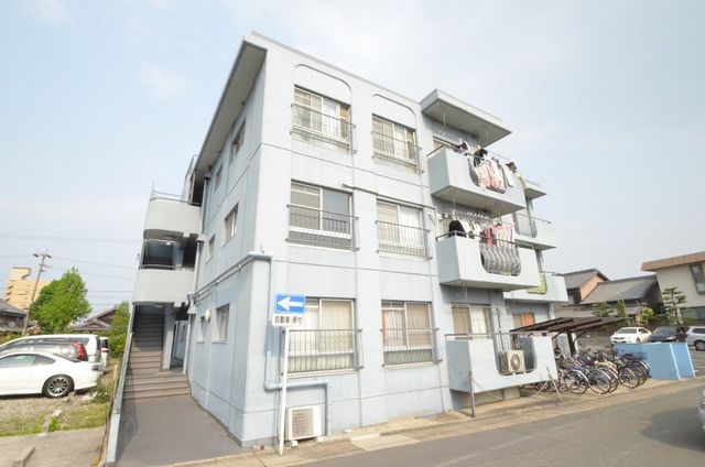 拡大写真:コーポやすり苑 2階205の外観写真(昼)