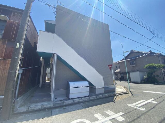 拡大写真:ヴィルシーナ 1階101の外観写真(昼)