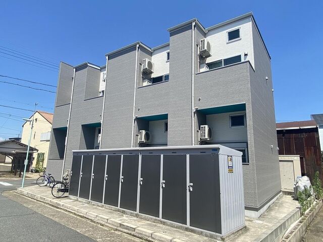 拡大写真:ヴィルシーナ 1階101の外観写真(昼)