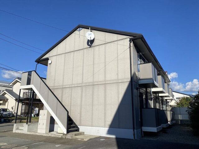 拡大写真：セジュール古里 2階202の外観写真（昼）