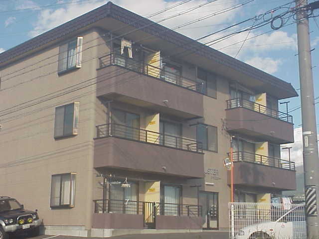 拡大写真：CLUSTER 3階303の外観写真（昼）
