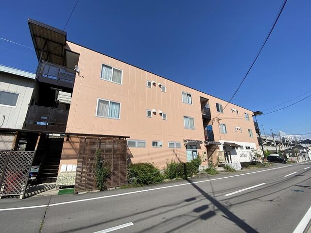 拡大写真:ヴィーナス 2階202の外観写真(昼)