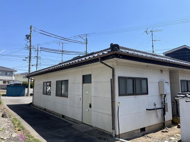拡大写真:伊豆宮ハイツF 1階1の外観写真(昼)