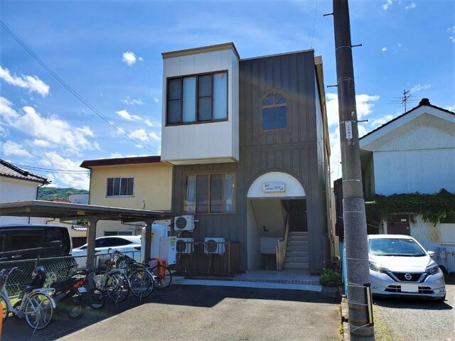 拡大写真:ルミエール常田 3階303の外観写真(昼)