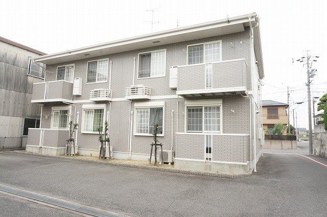 拡大写真:Sun Sun House1 1階101の外観写真(昼)