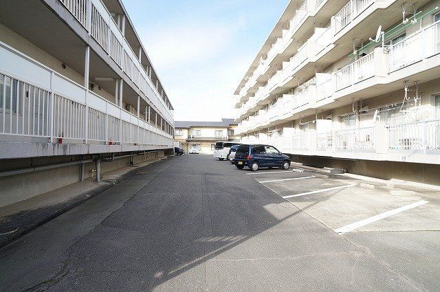 拡大写真:メゾンくわなM1 4階415の外観写真(昼)