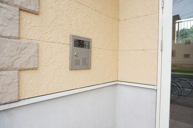 拡大写真:スプルース 2階201の外観写真(昼)