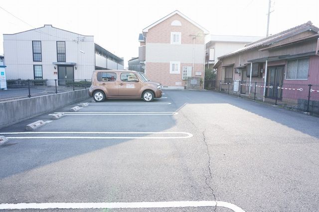 拡大写真:エーデルハイム 1階101の外観写真(昼)