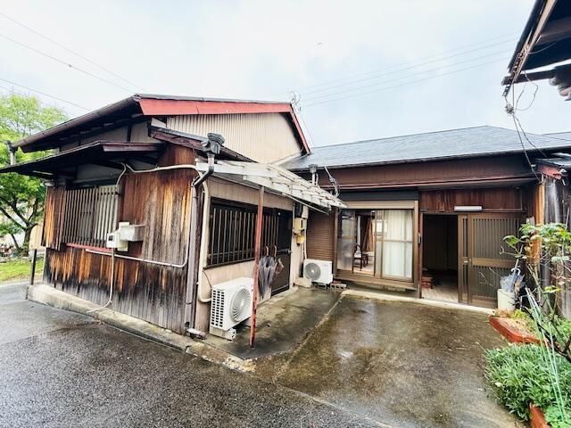 写真：四日市市京町借家の外観