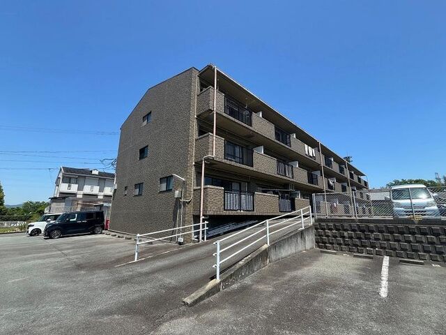 拡大写真:ロイヤルゆき 2階208の外観写真(昼)