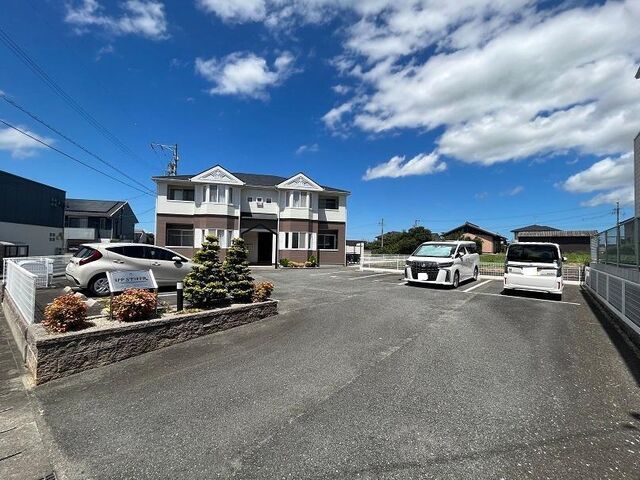拡大写真:アップステアーズ 2階202の外観写真(昼)