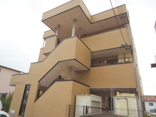 拡大写真: プリミエールI・T 3階301の外観写真(昼)