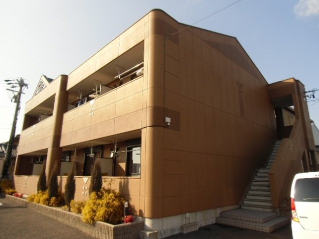 写真：　スクウェア市之久田の外観