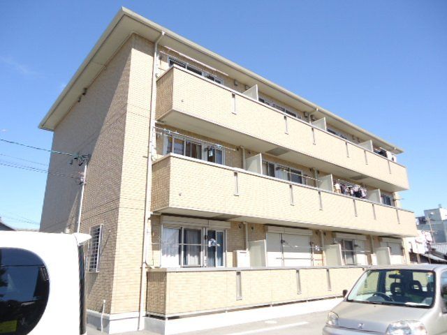 セリア141の外観