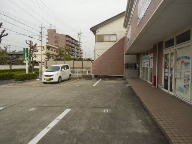 拡大写真: プレ YOSHIDA 2階202の外観写真(昼)