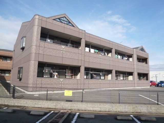 拡大写真:倉敷市連島2丁目 2階201の外観写真(昼)