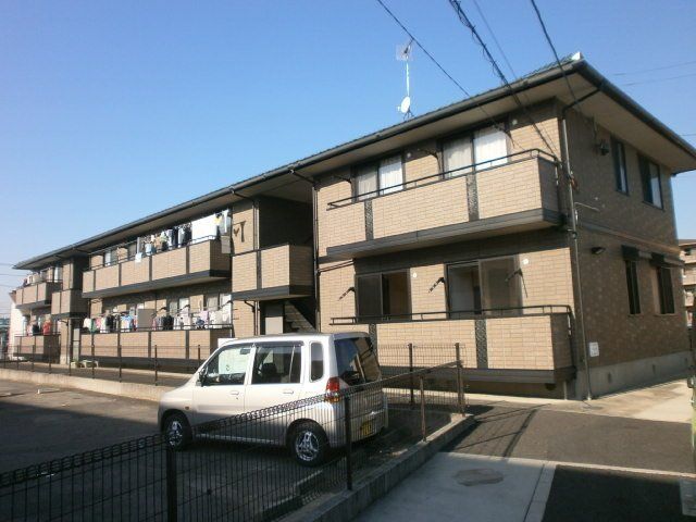 メープル上野の外観