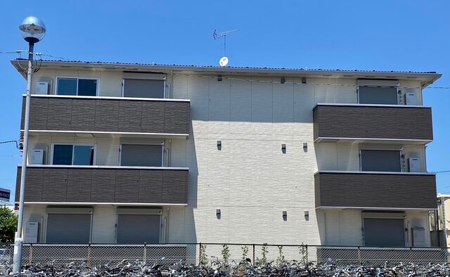 拡大写真:メゾン フローラ 1階103の外観写真(昼)
