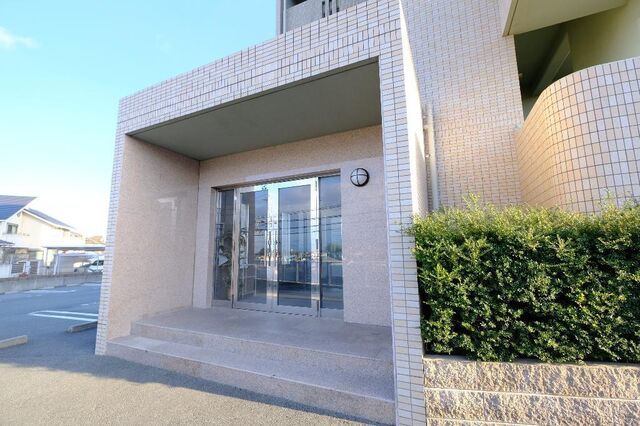 拡大写真:ライフコート南が丘 5階502の外観写真(昼)
