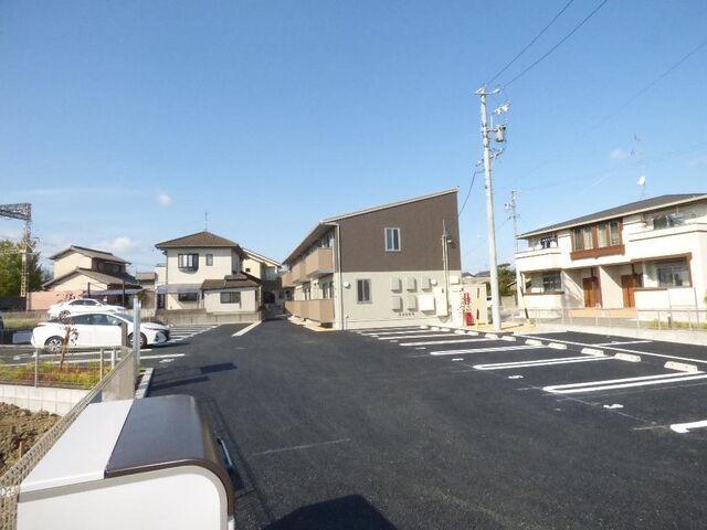 拡大写真:クレール東松阪Ⅱ 2階202の外観写真(昼)