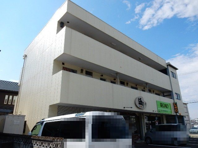 村瀬マンションの外観