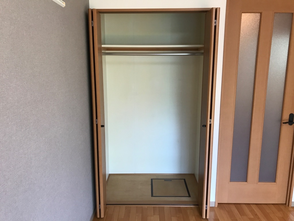 拡大写真:クレオール佐倉 1階101のクローゼット