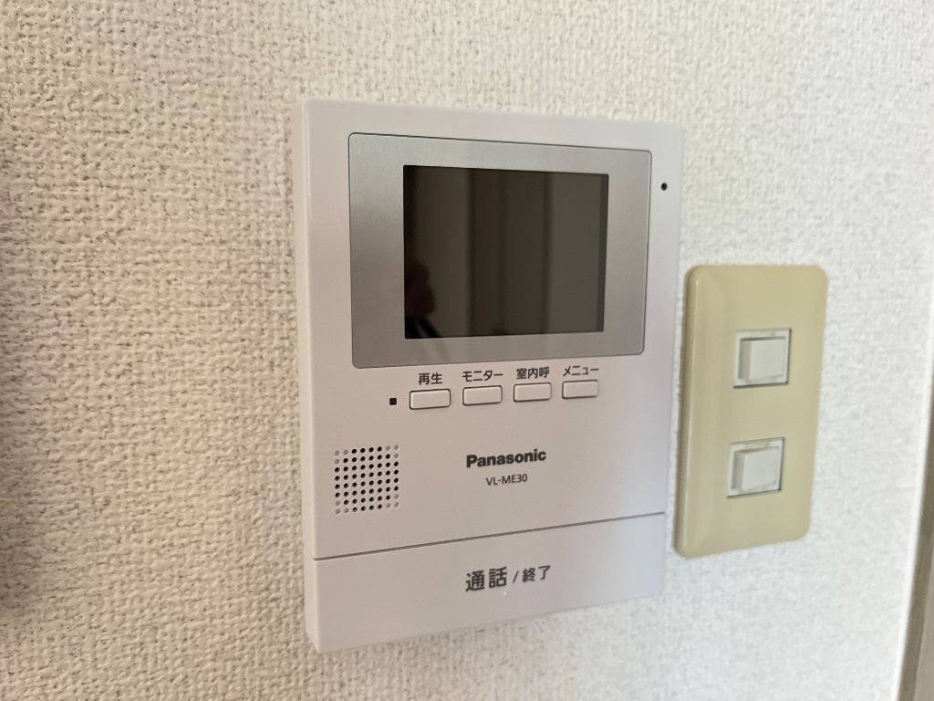 拡大写真：パストラーレ 1階102のカメラ付インターホン