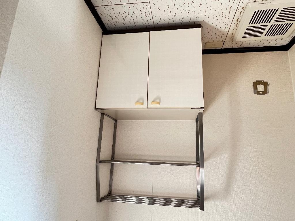 拡大写真:スターY&K 1階102のキッチン上部
