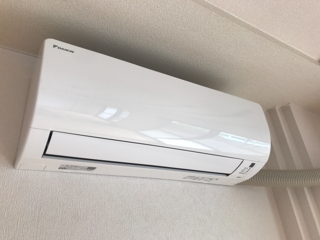 拡大写真:アップルハウス 1階102のエアコン