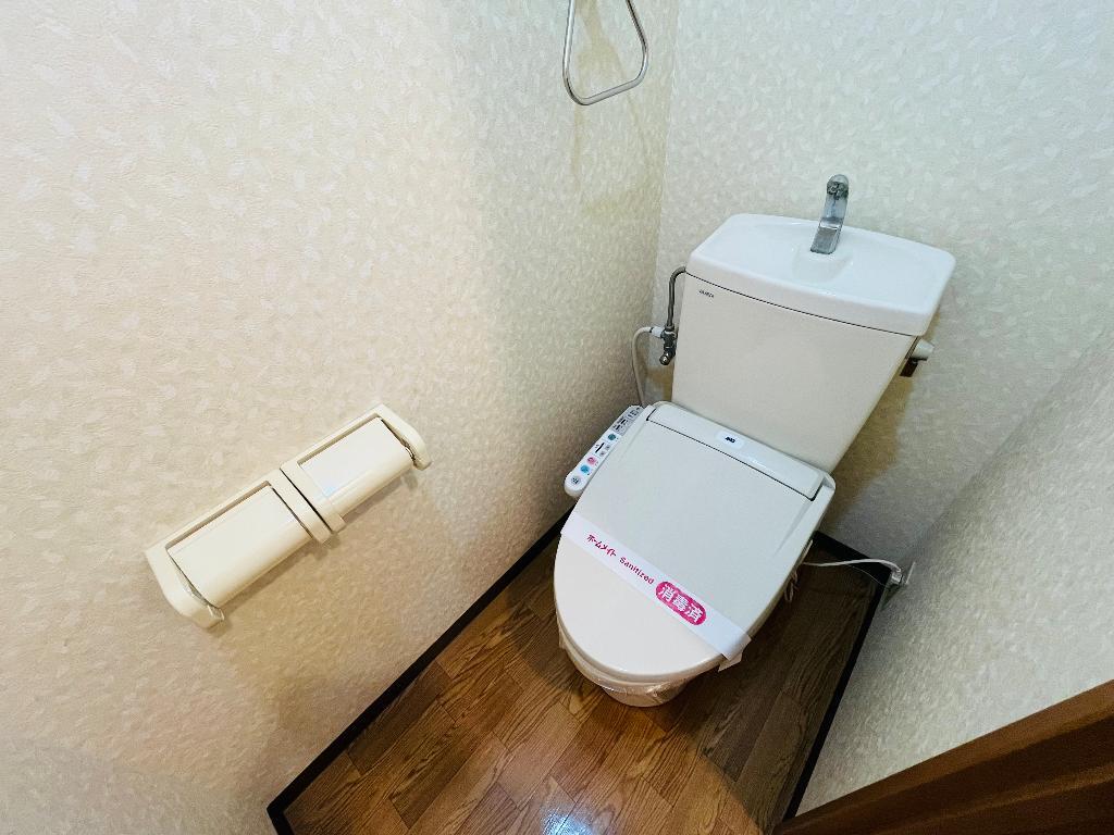 拡大写真:グランドパレス宮西 1階102のシャワー付トイレ