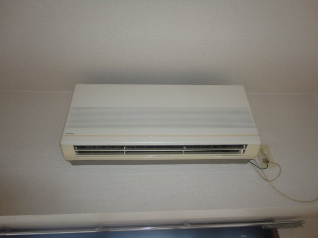 拡大写真:名古屋市昭和区塩付通1丁目 7階701のエアコン