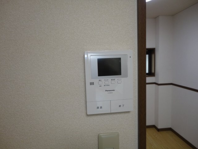 拡大写真:ローズハイム 1階101のカメラ付インターホン