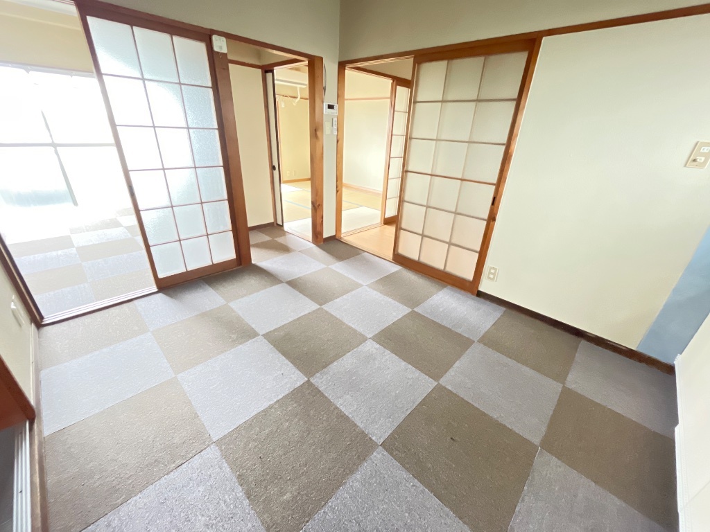 拡大写真:サニーハイツA 4階402のリビング