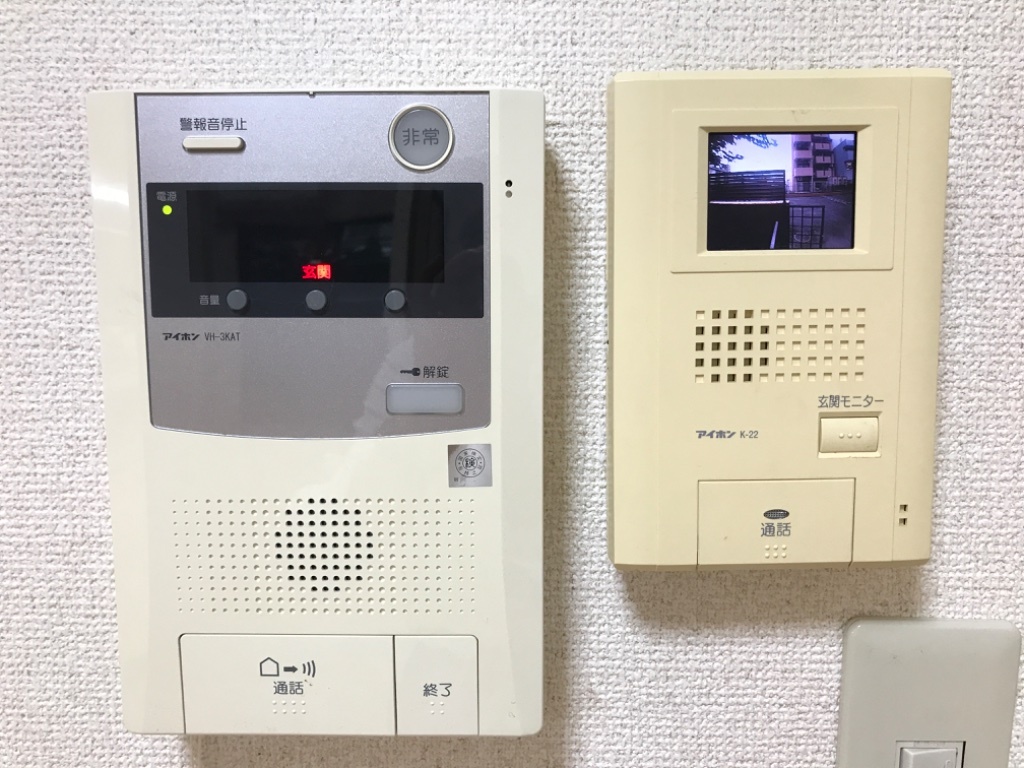 拡大写真:リヴァーサイド植田 1階101のカメラ付インターホン